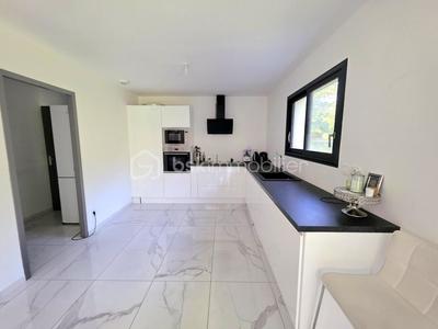 Villa - 92 m² - 4 pièces