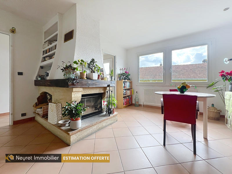 Maison - 137 m² - 6 pièces