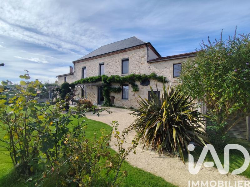 Maison - 180 m² - 8 pièces