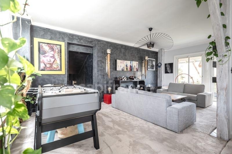 Maison - 180 m² - 8 pièces