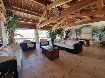 Appartement - 125 m² - 5 pièces