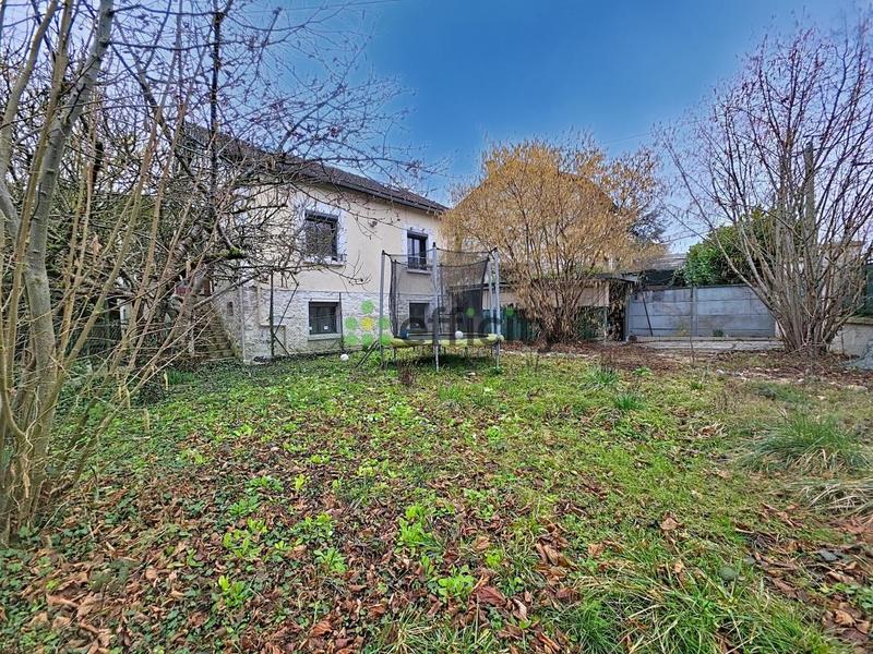Maison - 152 m² - 7 pièces