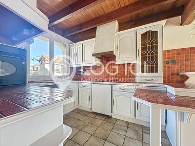 Maison - 105 m² - 5 pièces