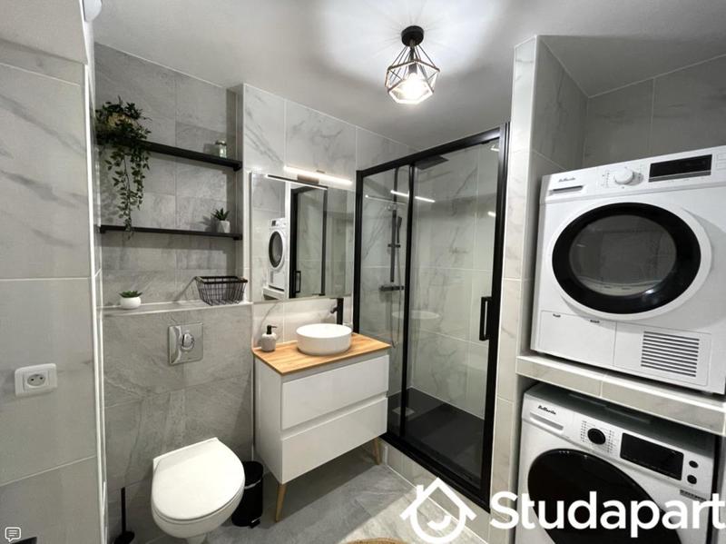 Chambre - 13 m² - 1 pièce