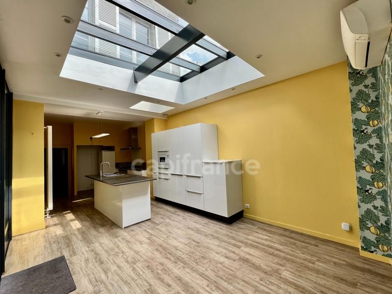 Maison de ville - 180 m² - 8 pièces