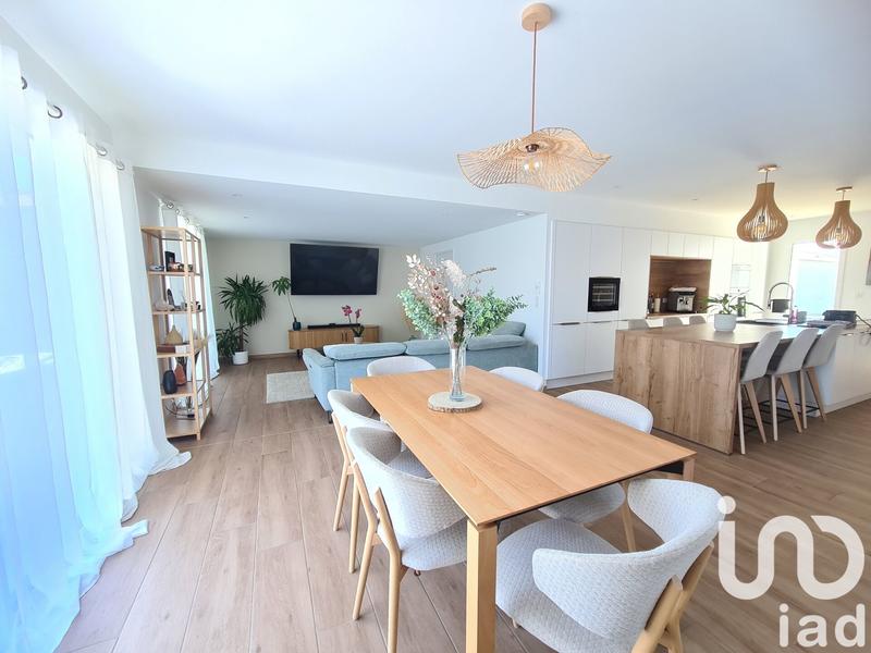 Maison - 172 m² - 7 pièces