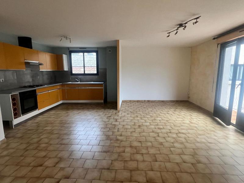 Maison - 360 m² - 18 pièces