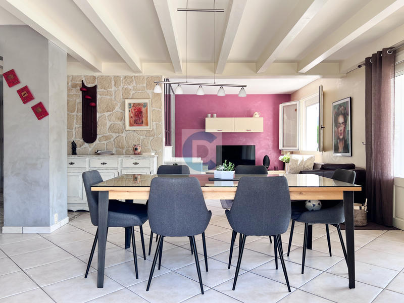 Maison - 137 m² - 5 pièces