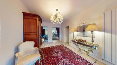 Propriété - 980 m²