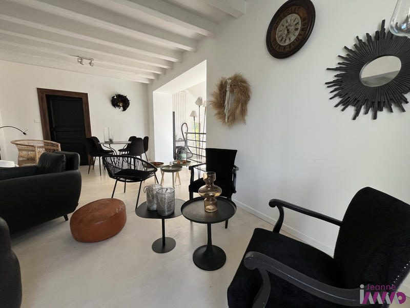 Maison - 197 m² - 7 pièces