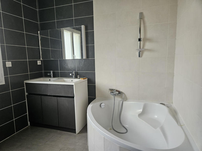 Villa - 240 m² - 8 pièces