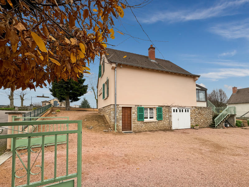 Maison - 93 m² - 5 pièces