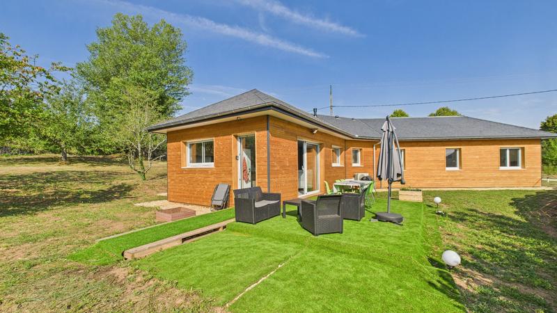 Maison - 95 m² - 4 pièces