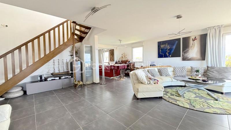 Appartement - 104 m² - 3 pièces