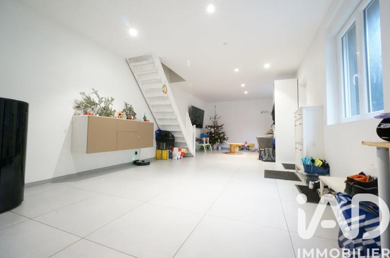 Maison - 111 m² - 5 pièces