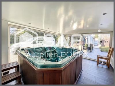 Maison - 177 m² - 7 pièces