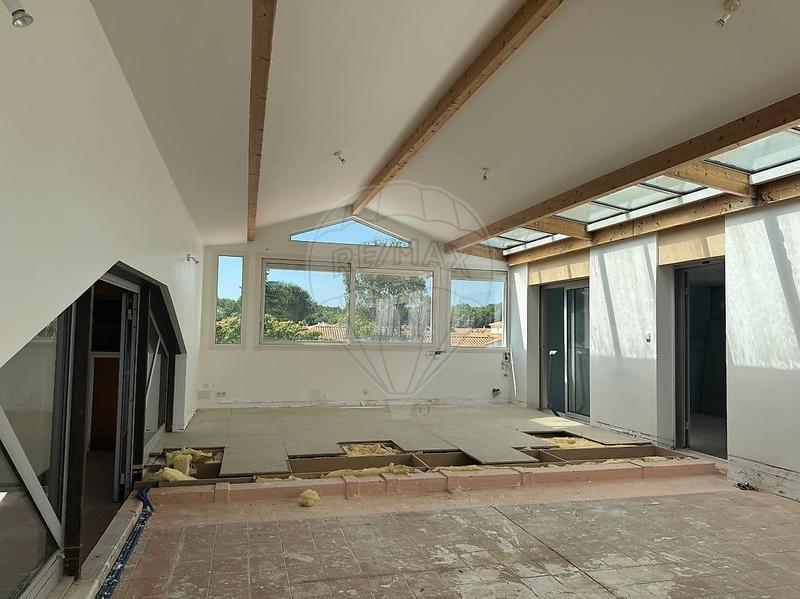 Appartement - 111 m² - 4 pièces