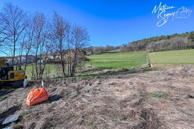 Terrain constructible - 807 m²