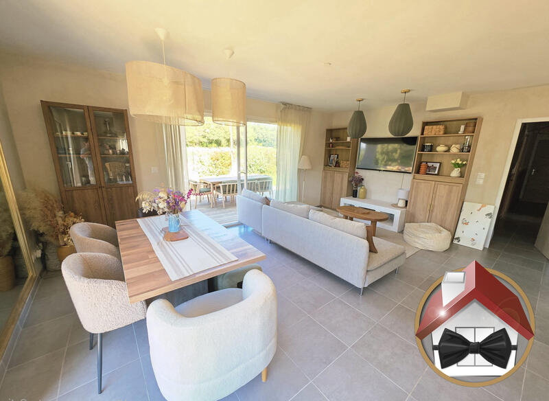 Maison - 105 m² - 4 pièces