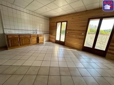 Maison - 160 m² - 5 pièces