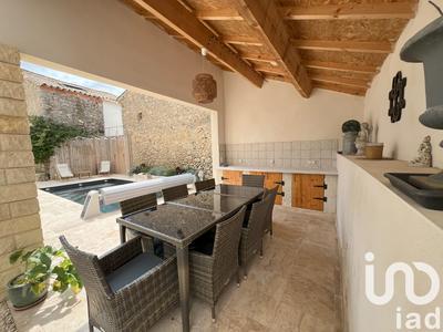 Maison - 240 m² - 7 pièces