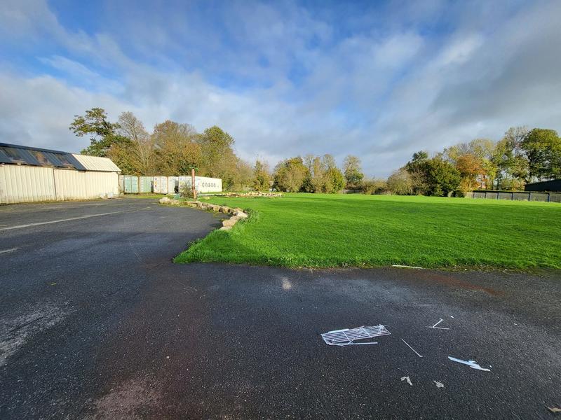 Entrepôt - 1 200 m²