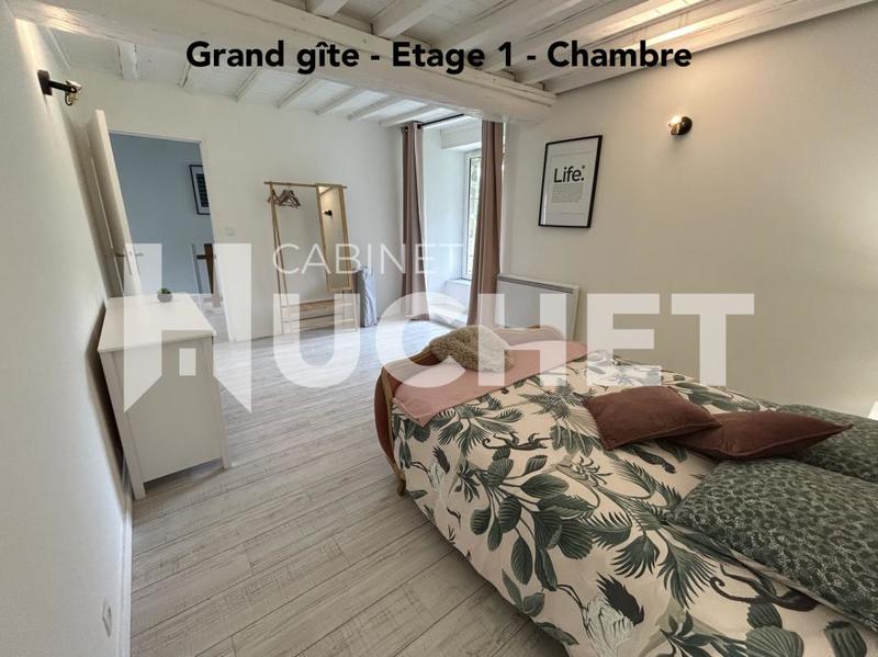 Maison - 644 m² - 15 pièces
