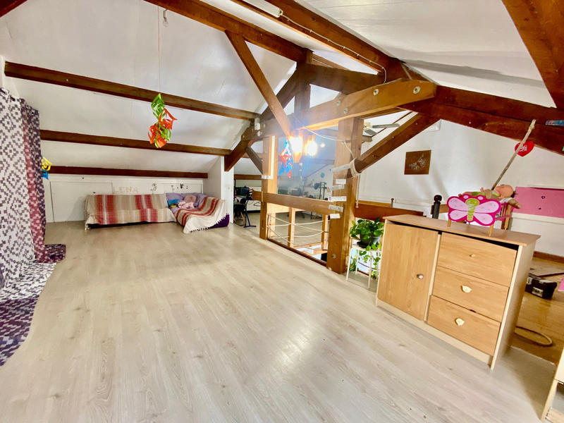 Appartement - 198 m² - 4 pièces