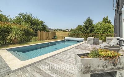 Maison - 207 m² - 8 pièces