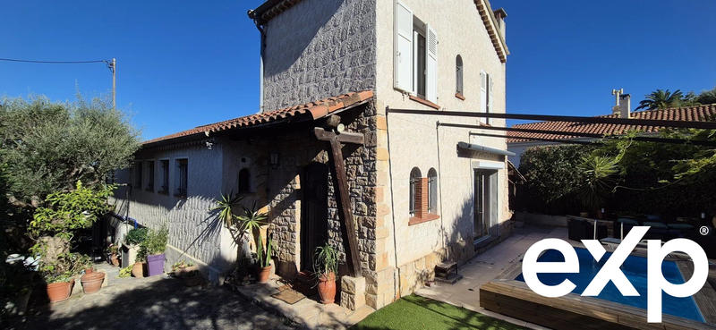 Villa - 132 m² - 7 pièces