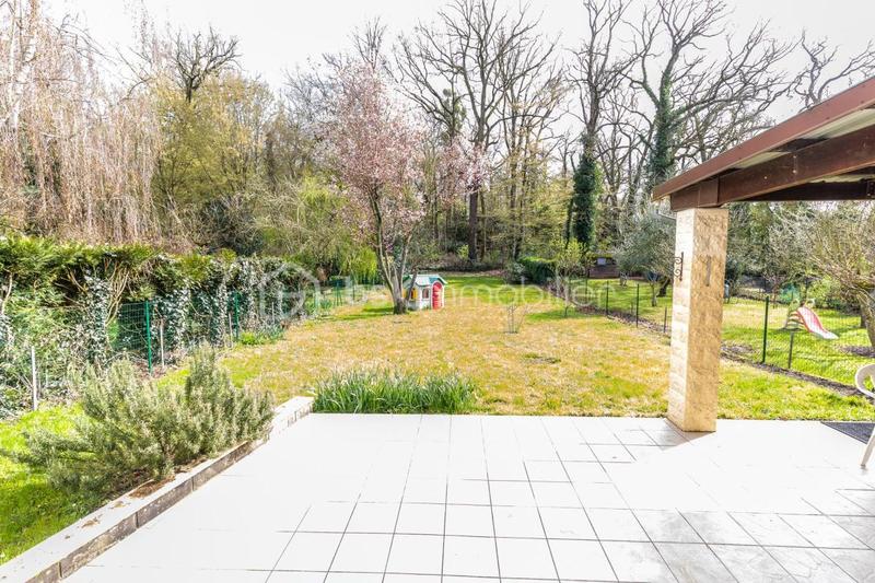 Maison - 98 m² - 5 pièces