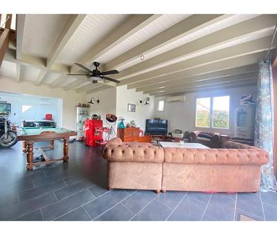 Maison traditionnelle - 139 m² - 6 pièces