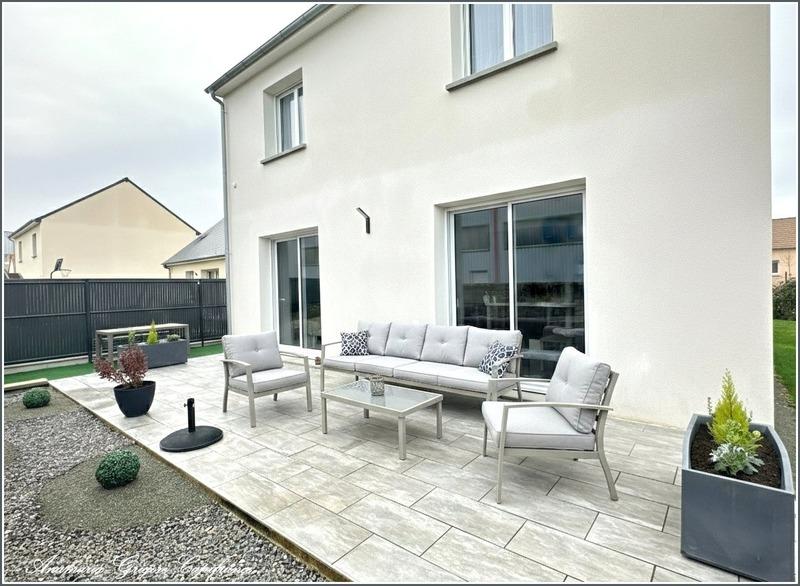 Maison - 102 m² - 5 pièces