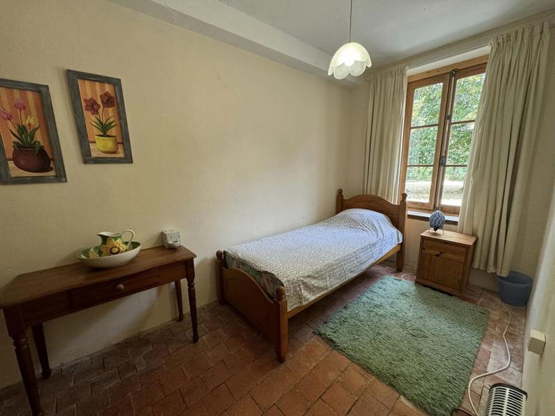 Maison - 280 m² - 14 pièces