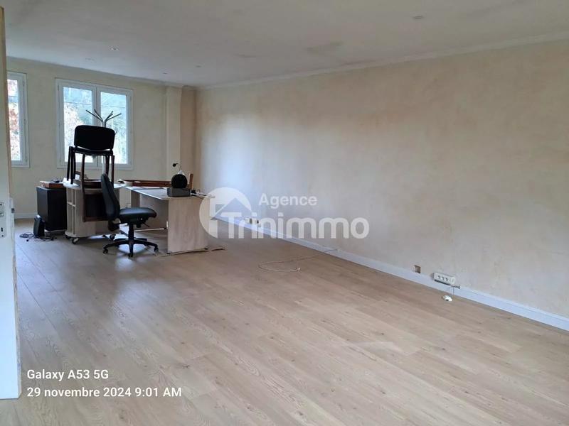 Local commercial - 198 m²