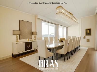 Appartement - 105 m² - 5 pièces