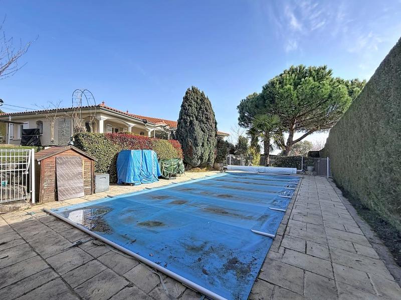 Villa - 310 m² - 5 pièces