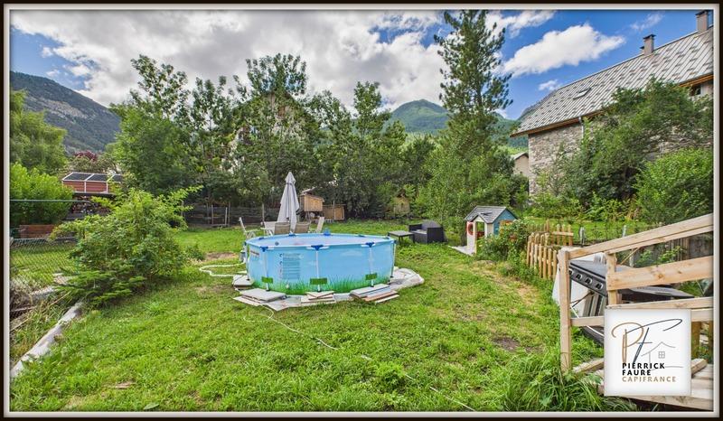 Maison - 252 m² - 8 pièces