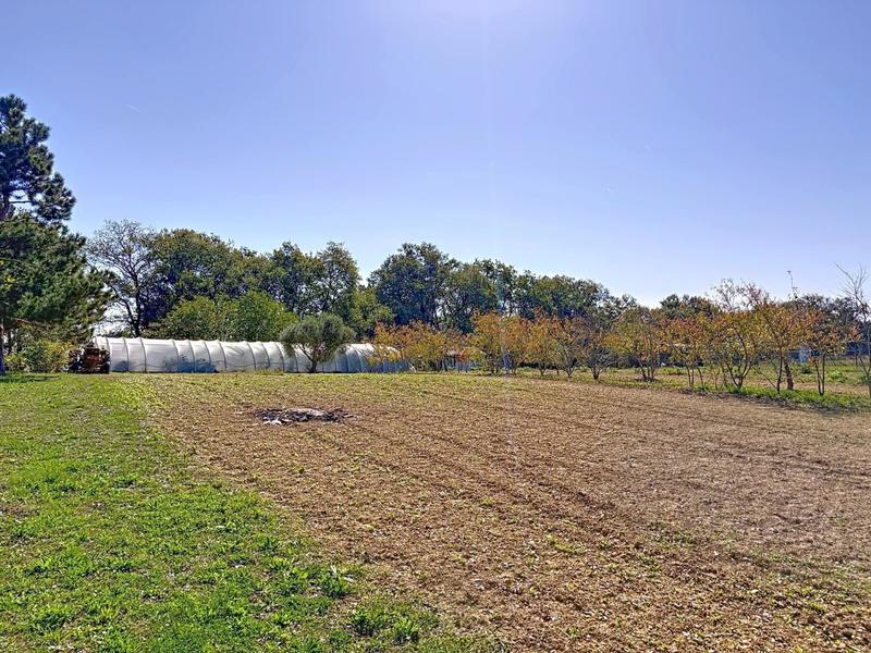 Maison - 280 m² - 10 pièces