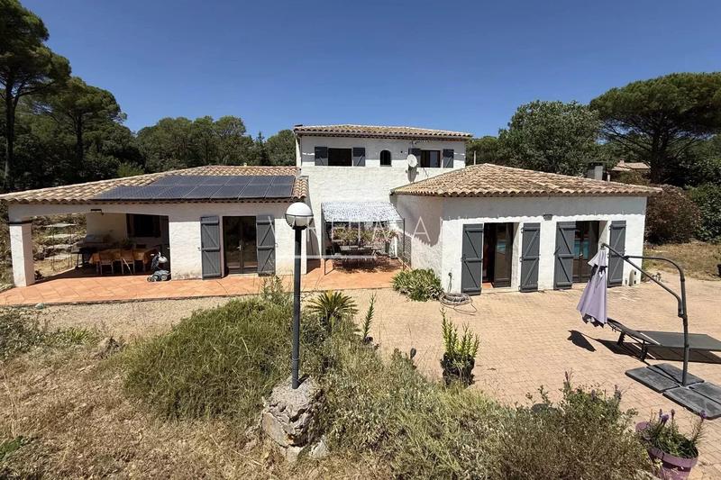 Villa - 178 m² - 5 pièces