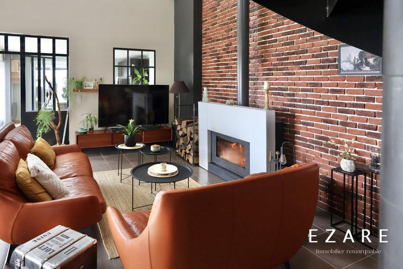 Maison - 210 m² - 5 pièces