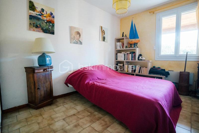 Maison traditionnelle - 90 m² - 4 pièces