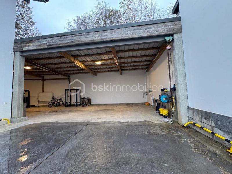 Atelier d'activités - 201 m² - 1 pièce