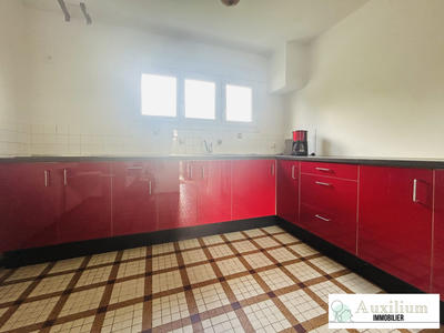 Maison - 85 m² - 5 pièces