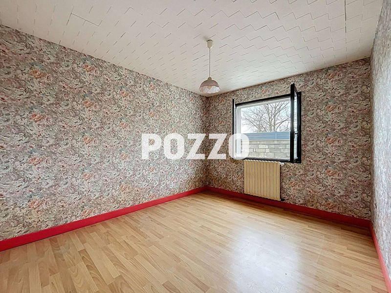 Maison - 90 m² - 5 pièces