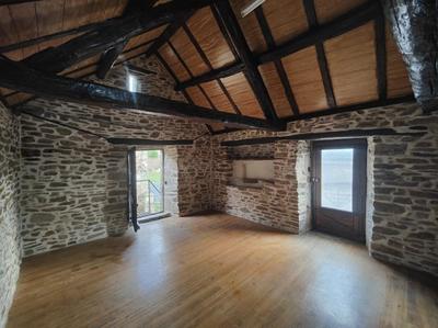 Maison en pierre - 120 m² - 6 pièces