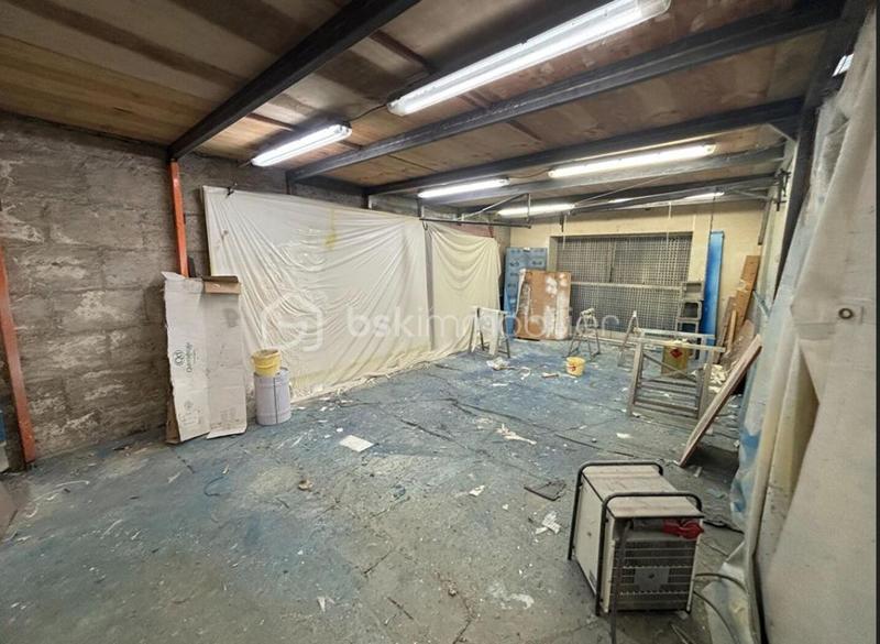 Entrepôt - 438 m² - 1 pièce