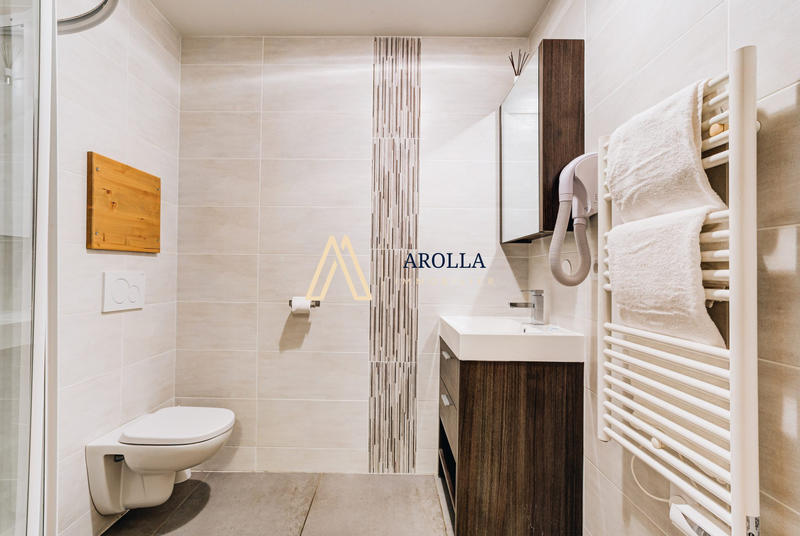 Immeuble - 1 070 m²