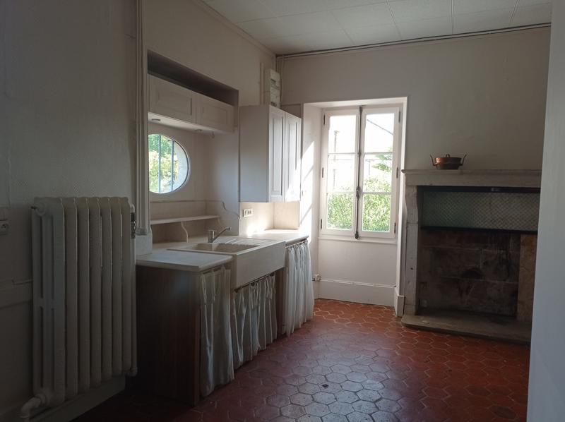 Maison - 210 m² - 10 pièces