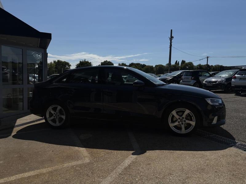 Audi A3 Berline 35 Tfsi 150cv Sport + Sieges Chauffants + Attelage